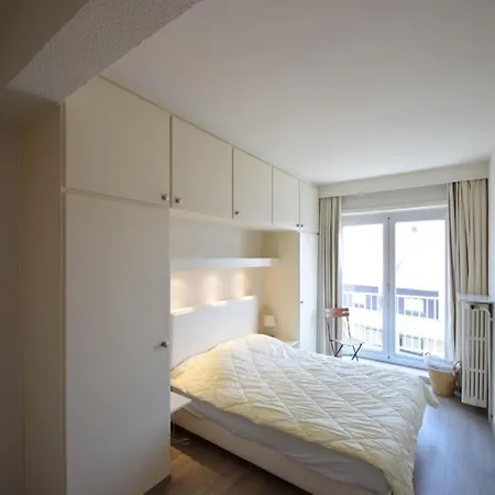 Golden 0204 In Apartment De Haan