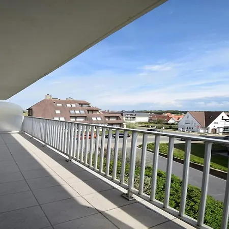 Apartamento Spacious Seafront Retreat