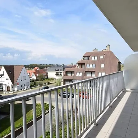 Apartamento Spacious Seafront Retreat *