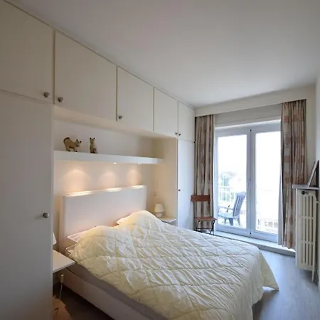 Golden 0204 In Apartment *
