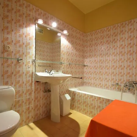 Apartamento Spacious Seafront Retreat