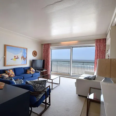 Spacious Seafront Retreat Lägenhet *